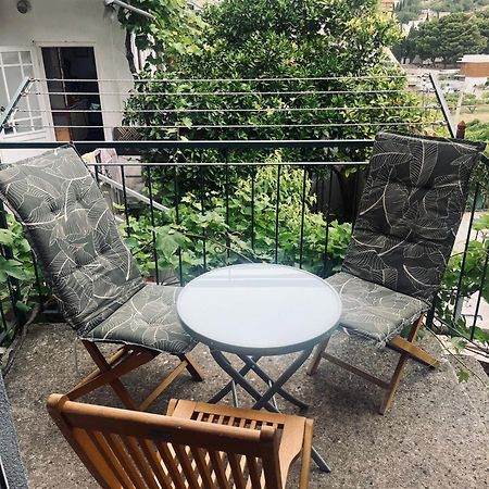 Hill House Marija Apartment Komiza Luaran gambar