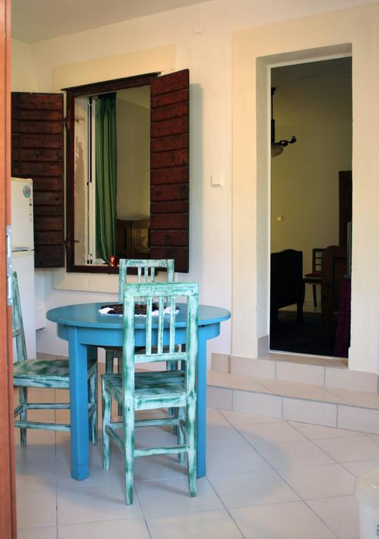 Hill House Marija Apartment Komiza Luaran gambar